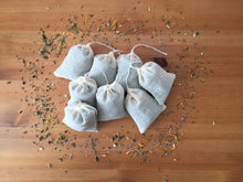 Load image into Gallery viewer, Lavender and Chamomile bath tea
